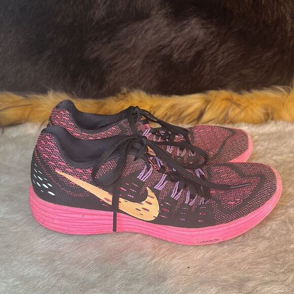 Nike shoes 7 (3275) - Picture 2 of 7